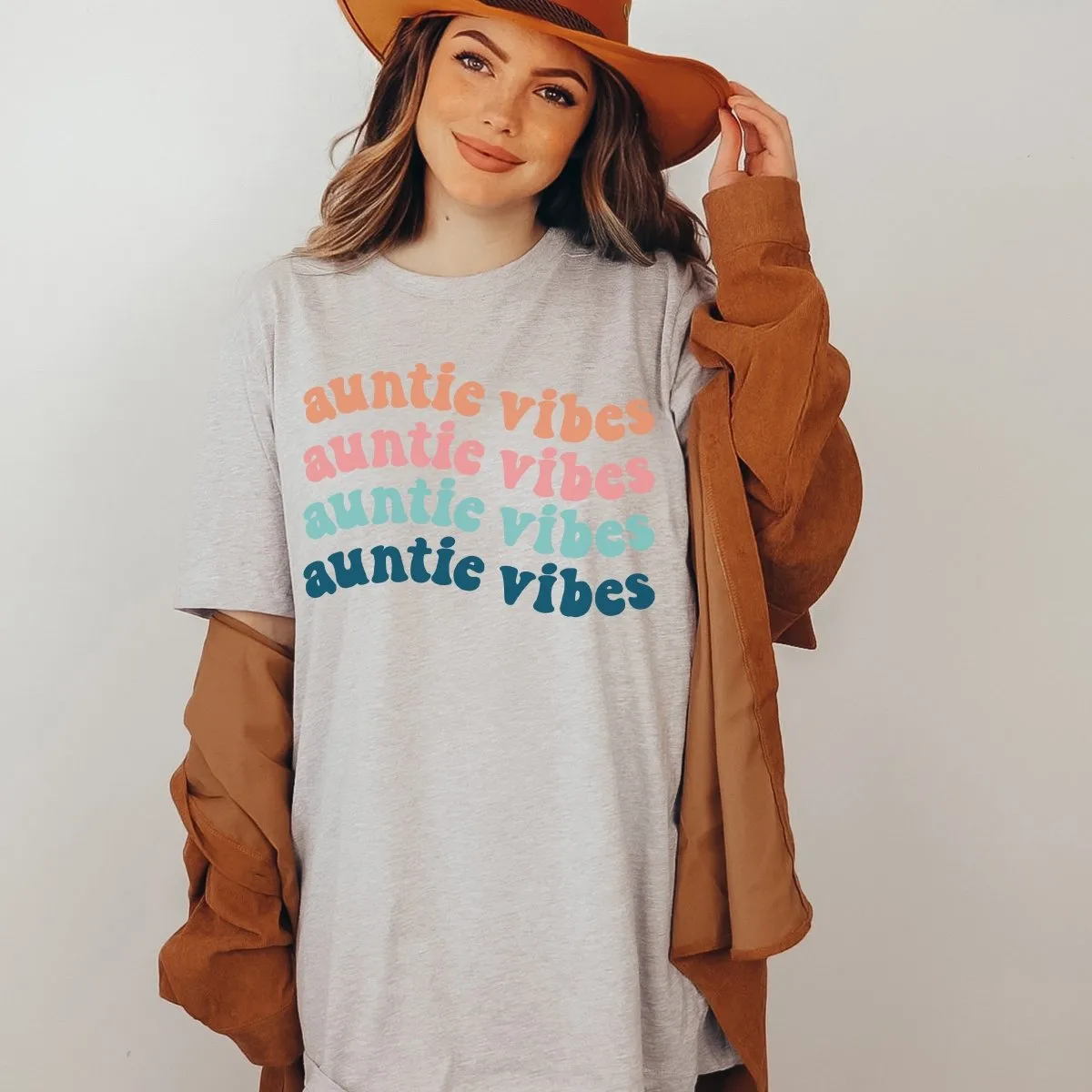 Auntie Vibes Tee
