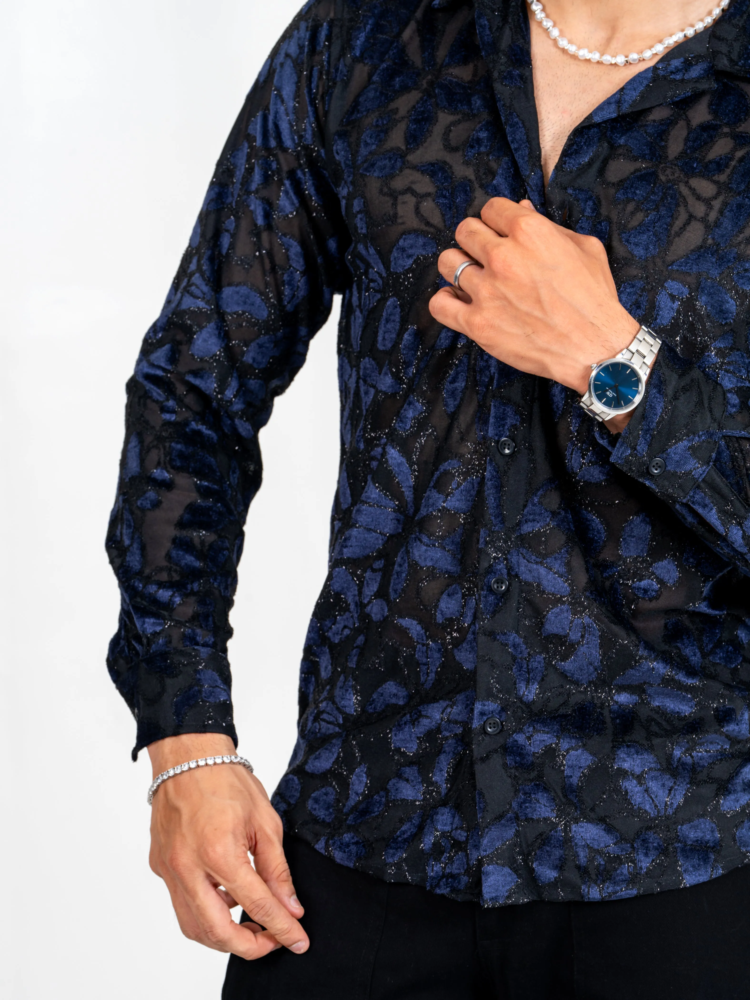 Firangi Yarn Spread Collar Full Sleeves Sheen Party Shirt - Black/Blue