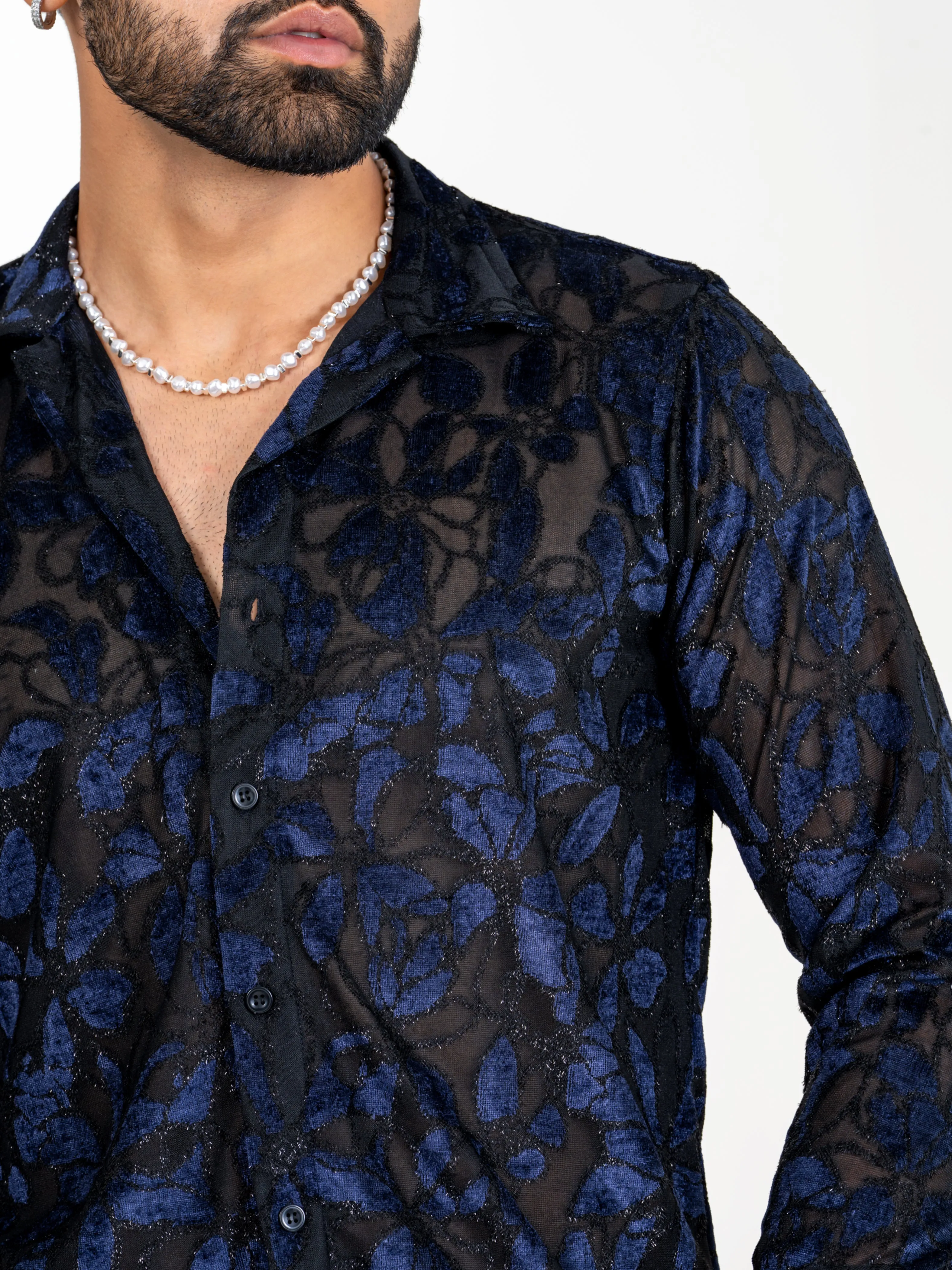 Firangi Yarn Spread Collar Full Sleeves Sheen Party Shirt - Black/Blue